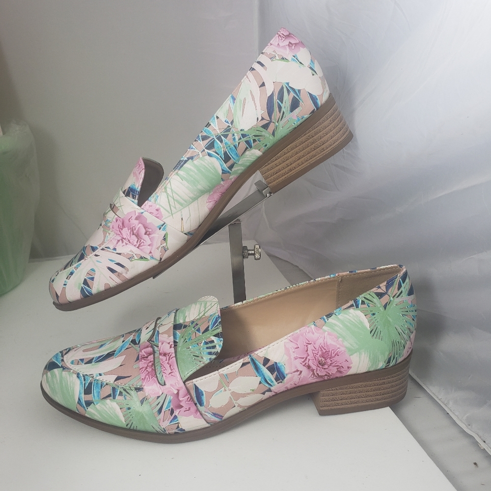 Just Fab Floral Flats